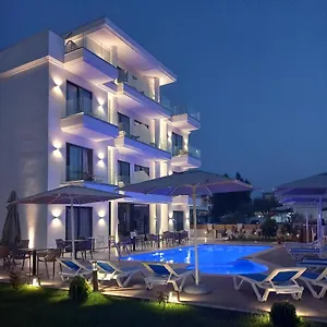 Alexander 4*, Ksamil Albania